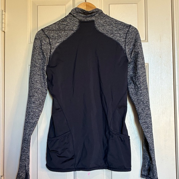 Brooks Women's Black and Heather Gray Performance Jersey - Picture 5 of 11